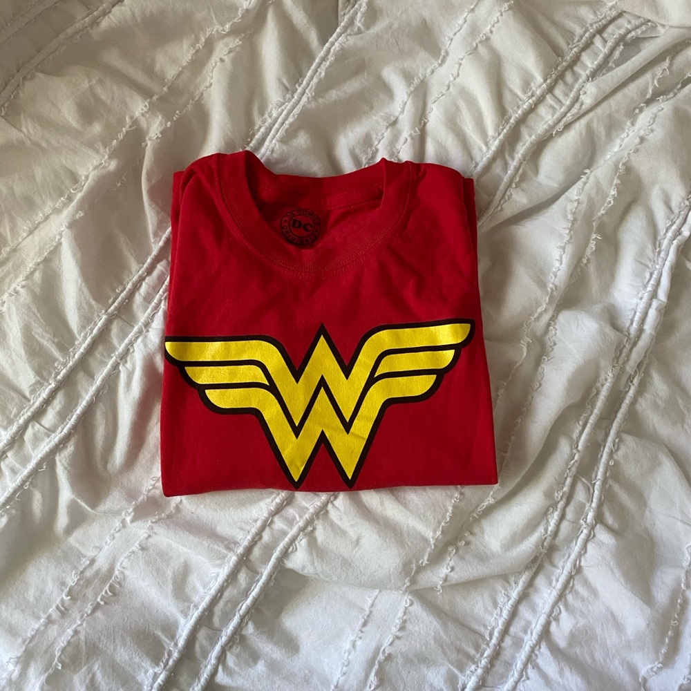 dc comics wonder woman tee
